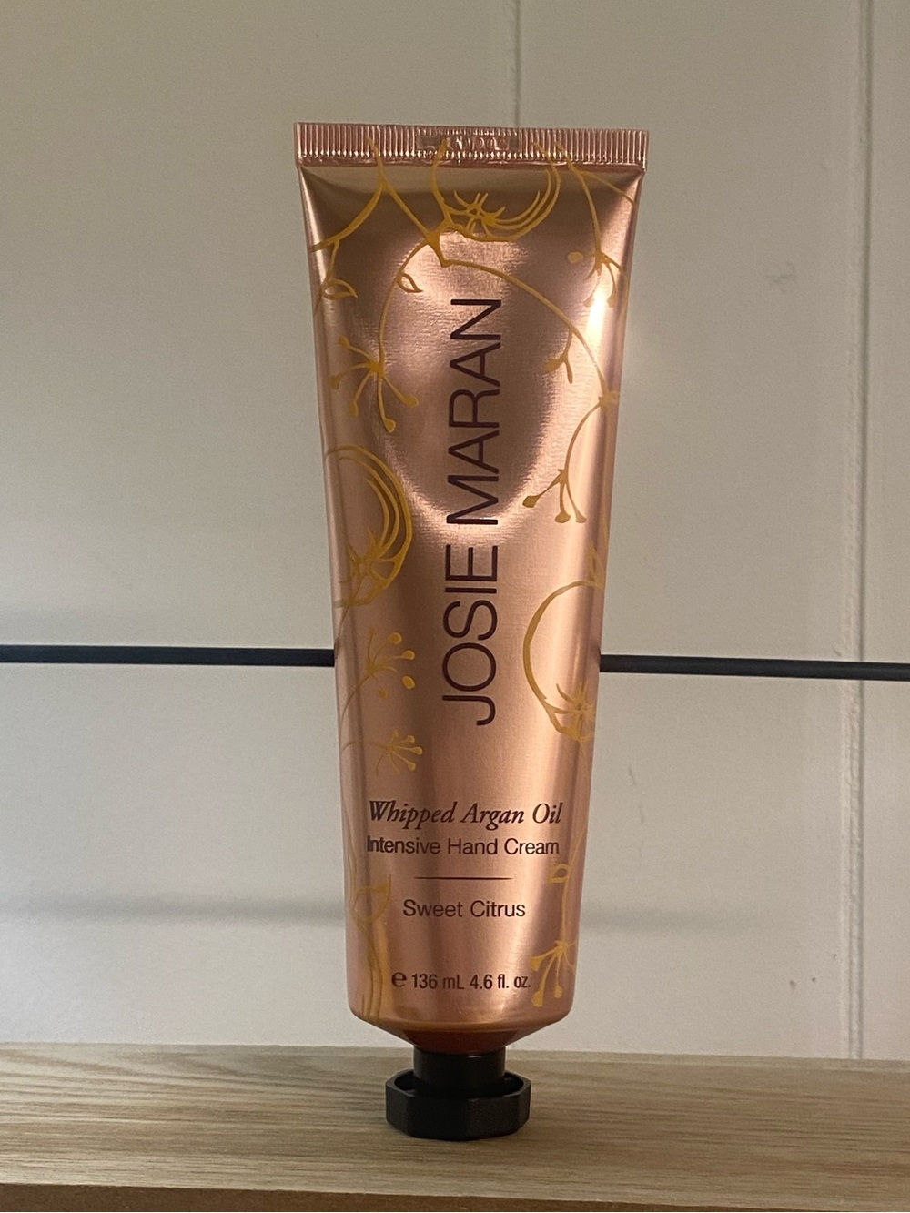 NEW Josie Maran Whipped Argan Oil Intensive Hand Cream, Sweet Citrus 4.6 oz